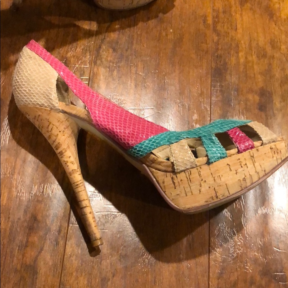 Heels/platforms - Picture 5 of 5